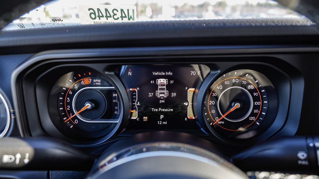 New 2026 Jeep Wrangler Unlimited Sahara AWD/4WD image 28