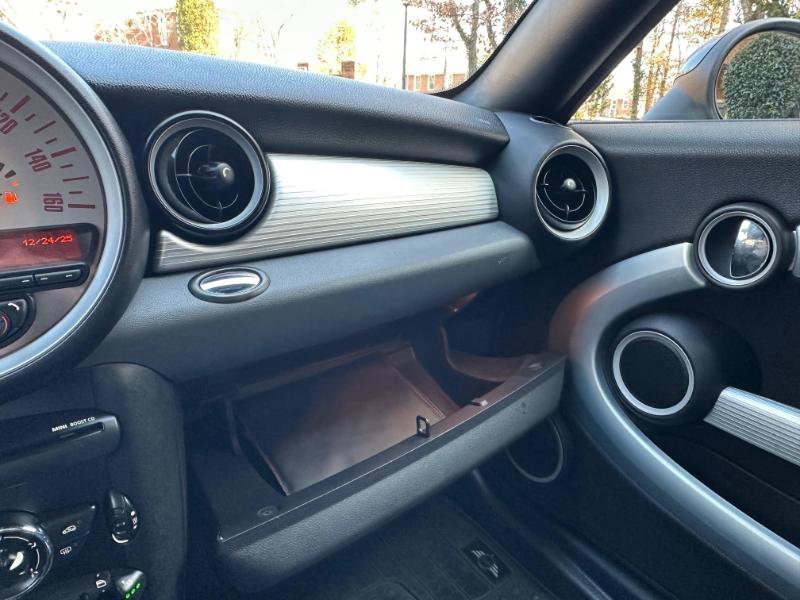 Used 2012 MINI Cooper Coupe image 25
