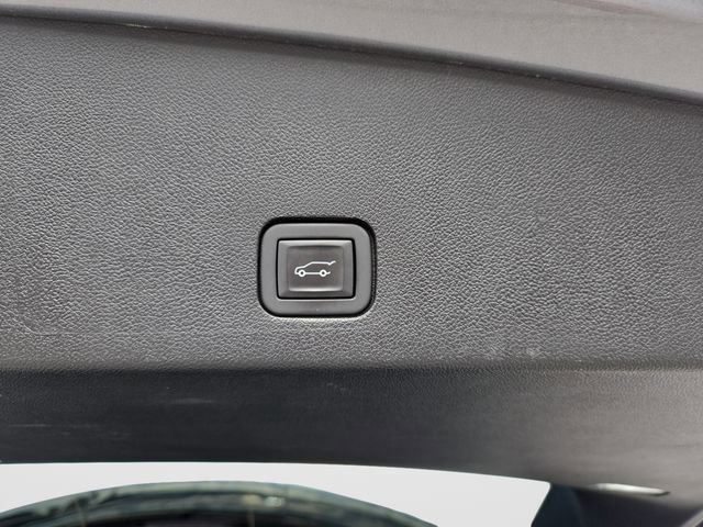 Used 2024 Cadillac XT6 Premium Luxury AWD/4WD image 34