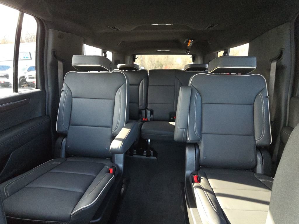 New 2026 Chevrolet Suburban Premier w/ Sun And Tow Package image 25