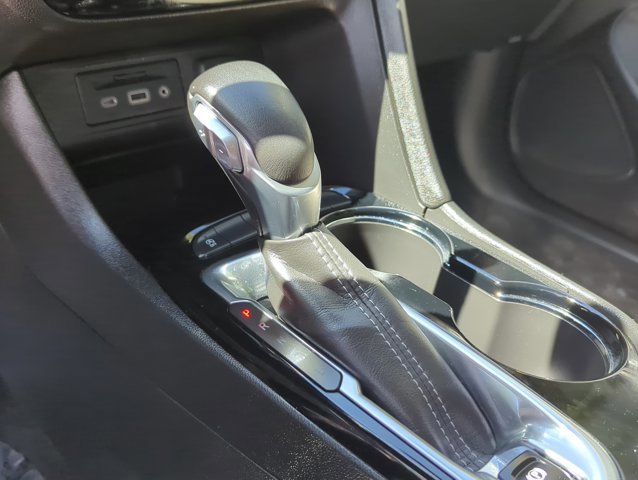 Used 2020 Buick Encore GX Essence w/ Advanced Technology Package image 23