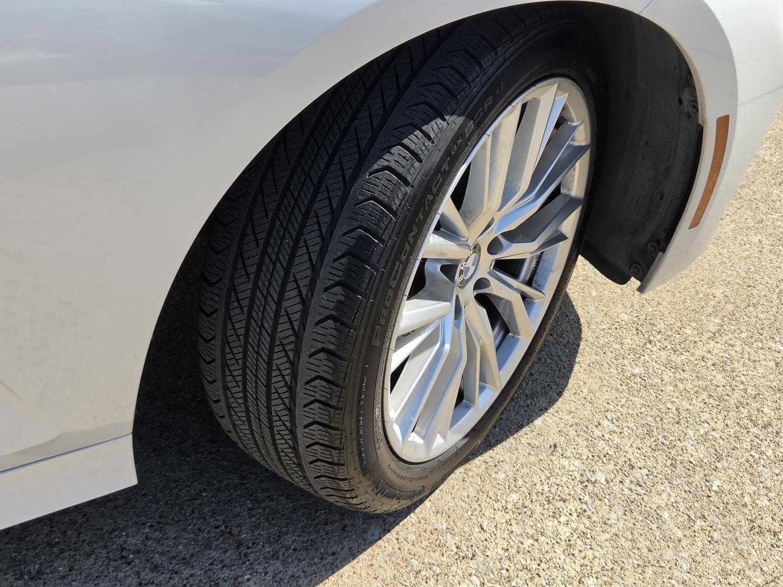 Used 2024 BMW 330i Sedan w/ Convenience Package RWD image 5