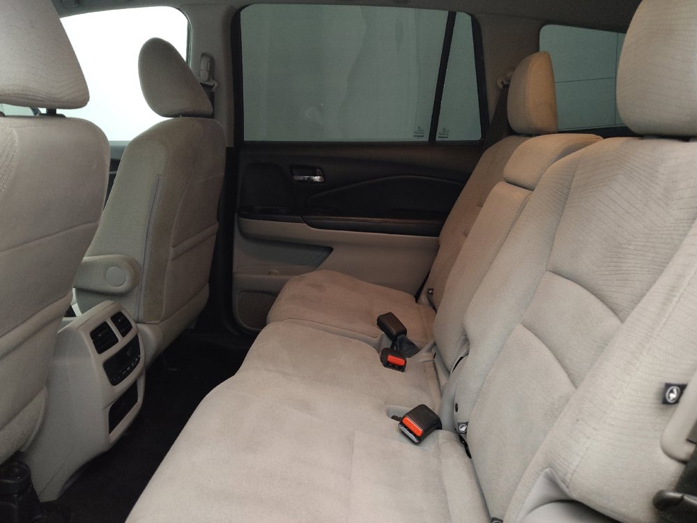 Used 2017 Honda Pilot EX image 18