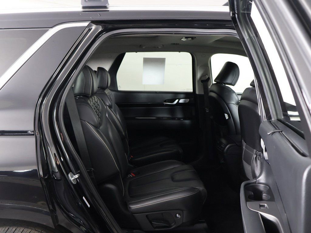 Used 2022 Hyundai Palisade Limited image 37