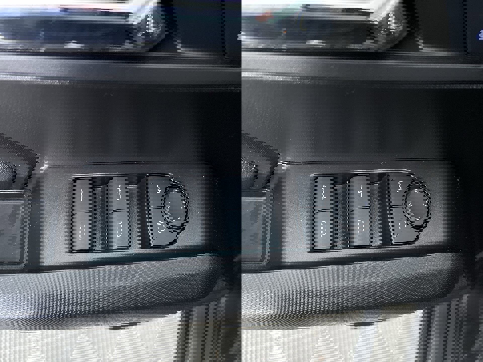 Used 2024 GMC Canyon Elevation image 13