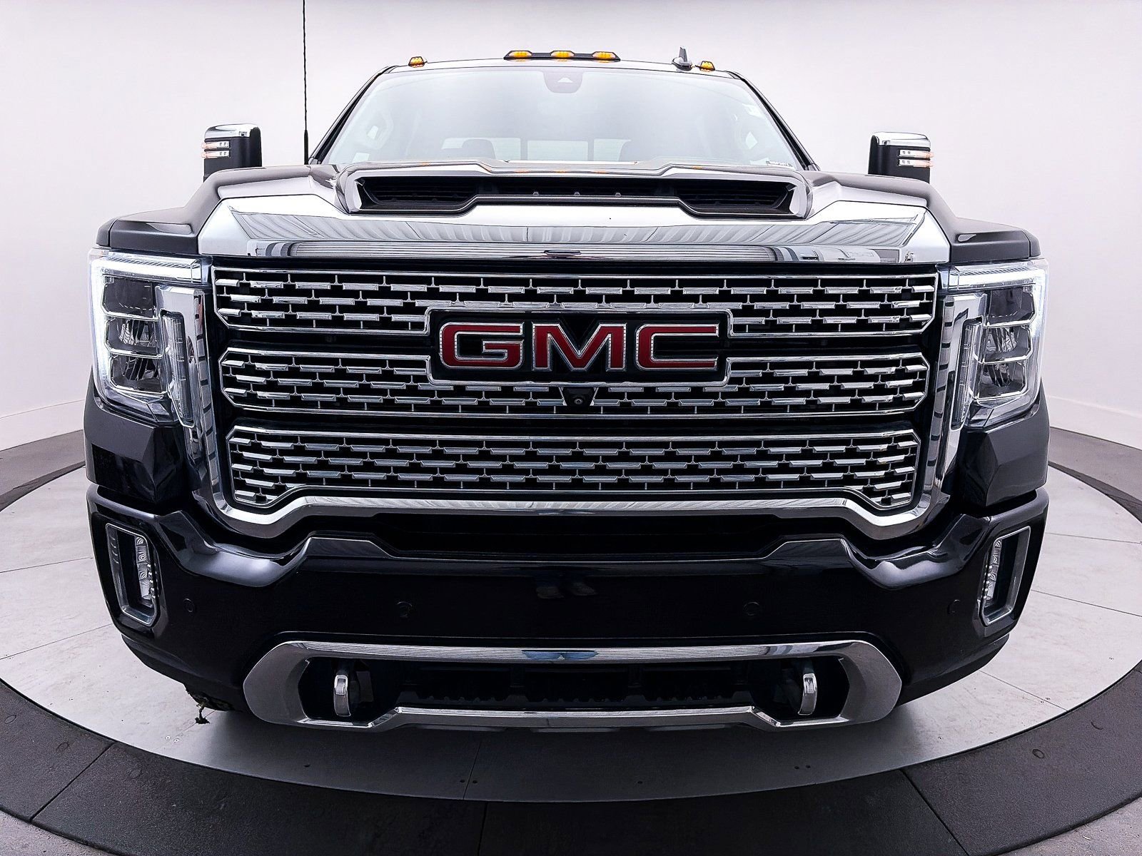 Used 2022 GMC Sierra 3500 Denali w/ Denali Ultimate Package AWD/4WD image 27