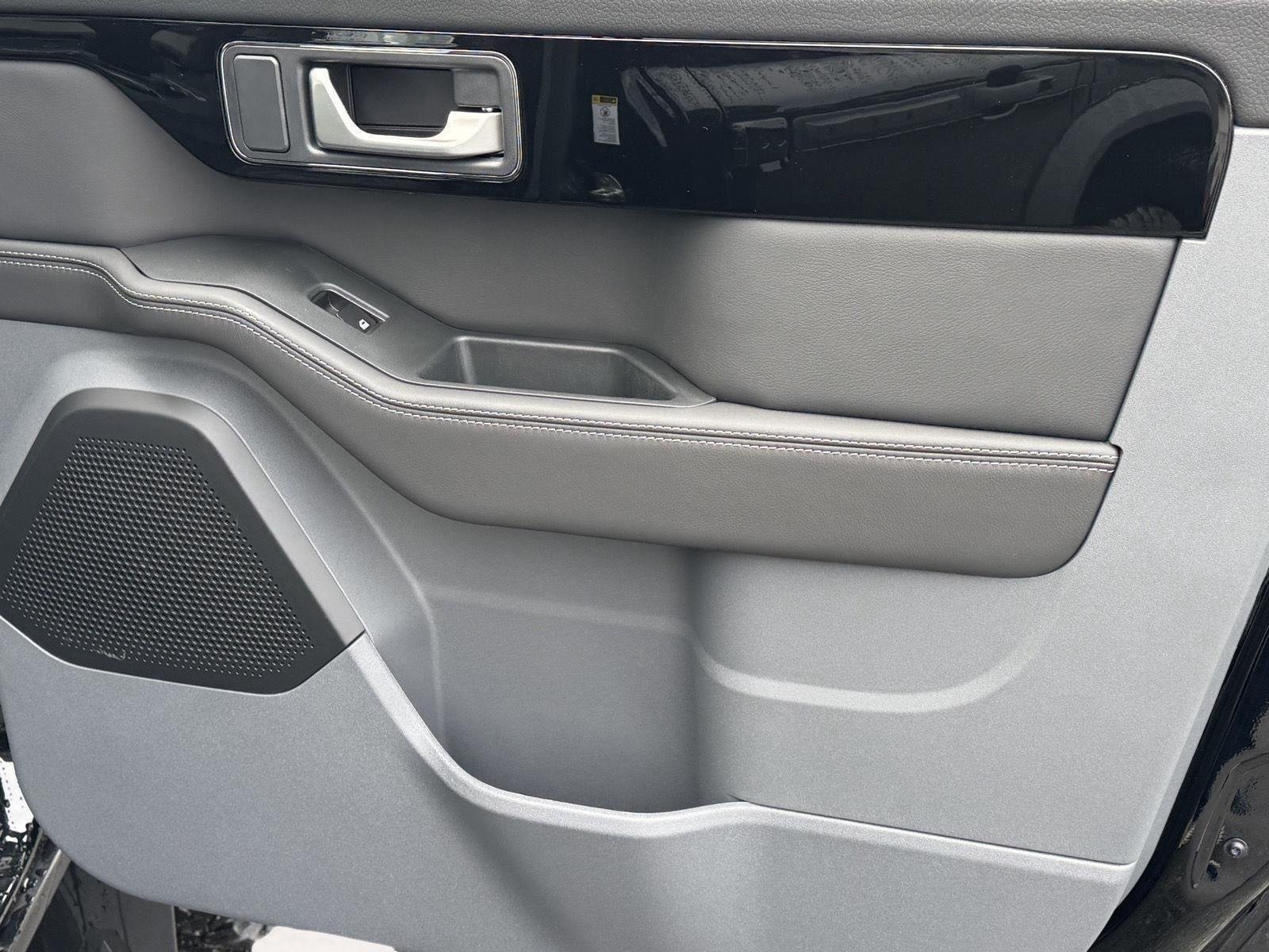 New 2025 INEOS Grenadier Station Wagon AWD/4WD image 18