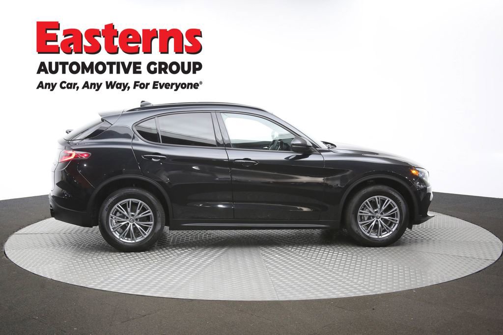 Used 2024 Alfa Romeo Stelvio Sprint image 45