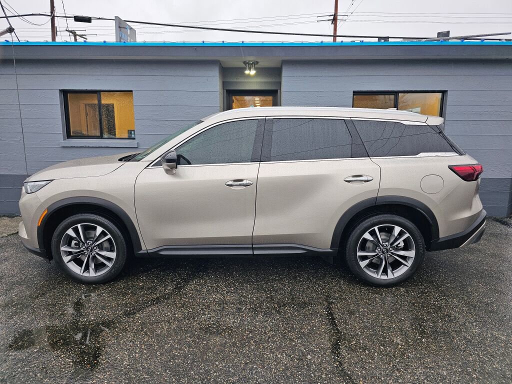 Used 2022 INFINITI QX60 Luxe image 2