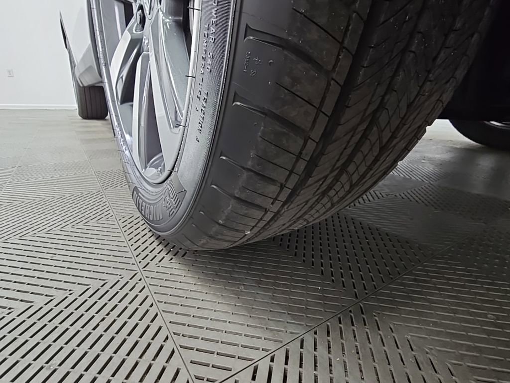 New 2025 Honda Pilot Touring image 51