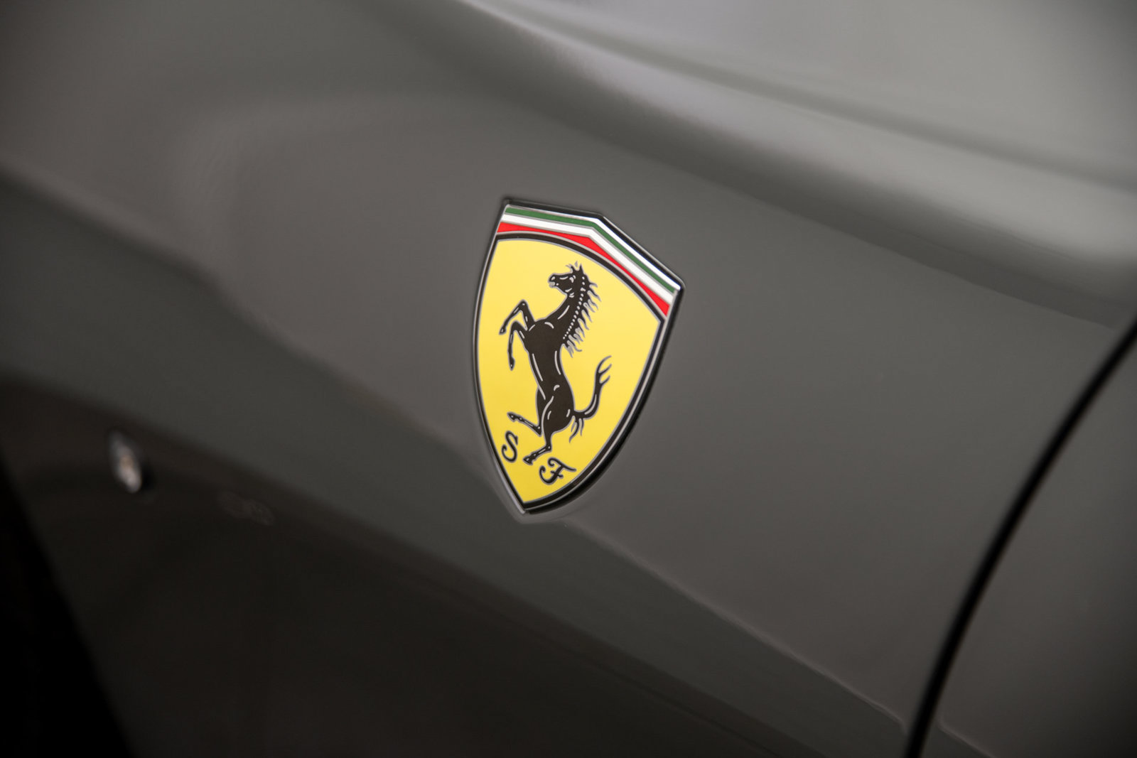 Used 2020 Ferrari 812 Superfast RWD image 35