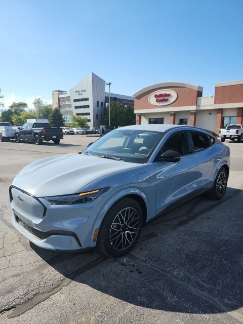 New 2025 Ford Mustang Mach-E Premium image 3