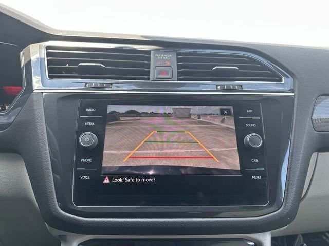Used 2022 Volkswagen Tiguan SE R-Line image 24