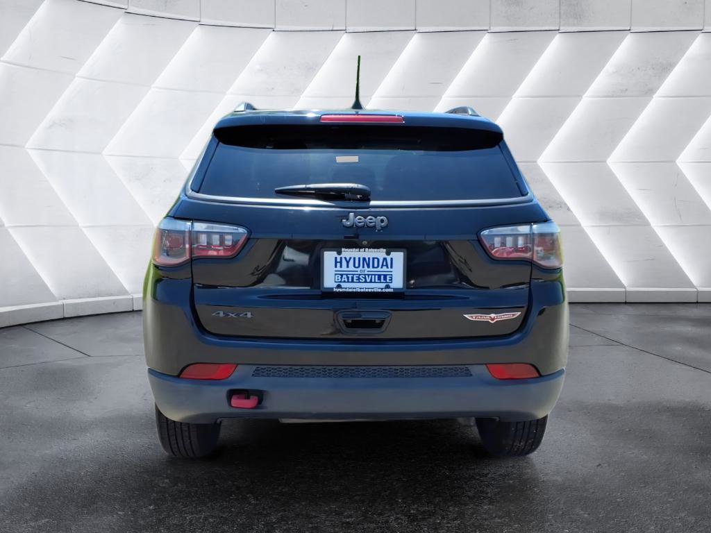 Used 2019 Jeep Compass Trailhawk AWD/4WD image 4