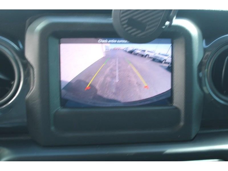 Used 2022 Jeep Wrangler Unlimited Sport AWD/4WD image 25