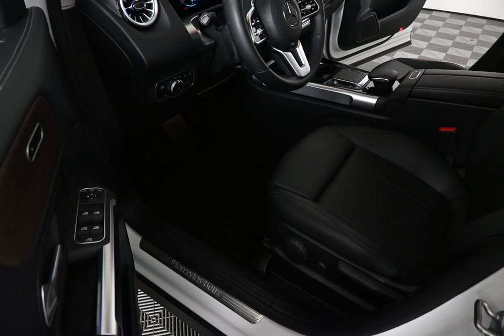 Used 2022 Mercedes-Benz GLB 250 image 7