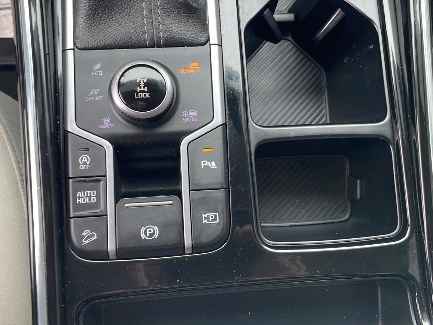 Used 2025 Kia Sorento SX AWD/4WD image 20