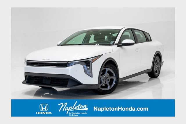 Used 2025 Kia K4 FWD image 1