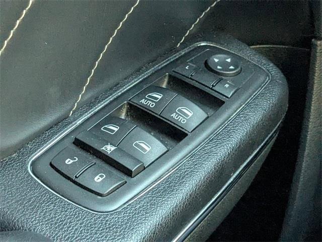 Used 2014 Dodge Charger R/T image 24