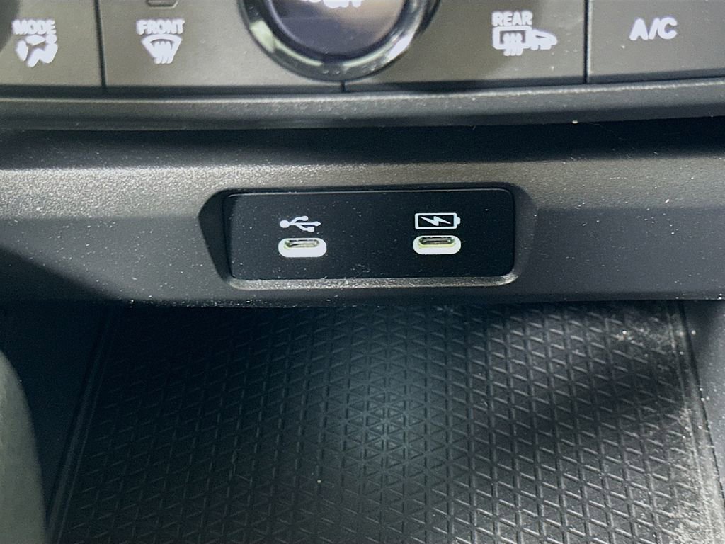 Used 2025 Honda Accord SE image 26