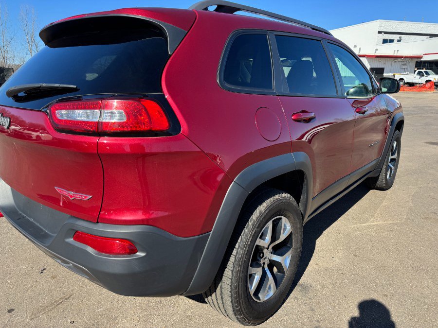 Used 2014 Jeep Cherokee Trailhawk w/ Leather Interior Group AWD/4WD image 11