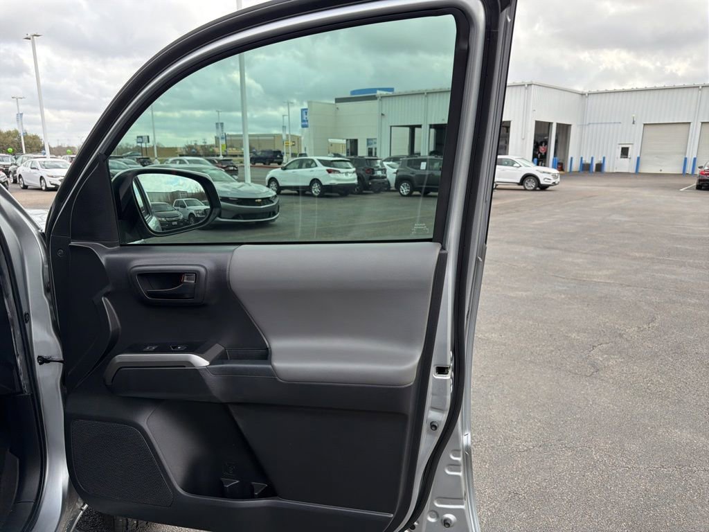 Used 2022 Toyota Tacoma SR5 image 32