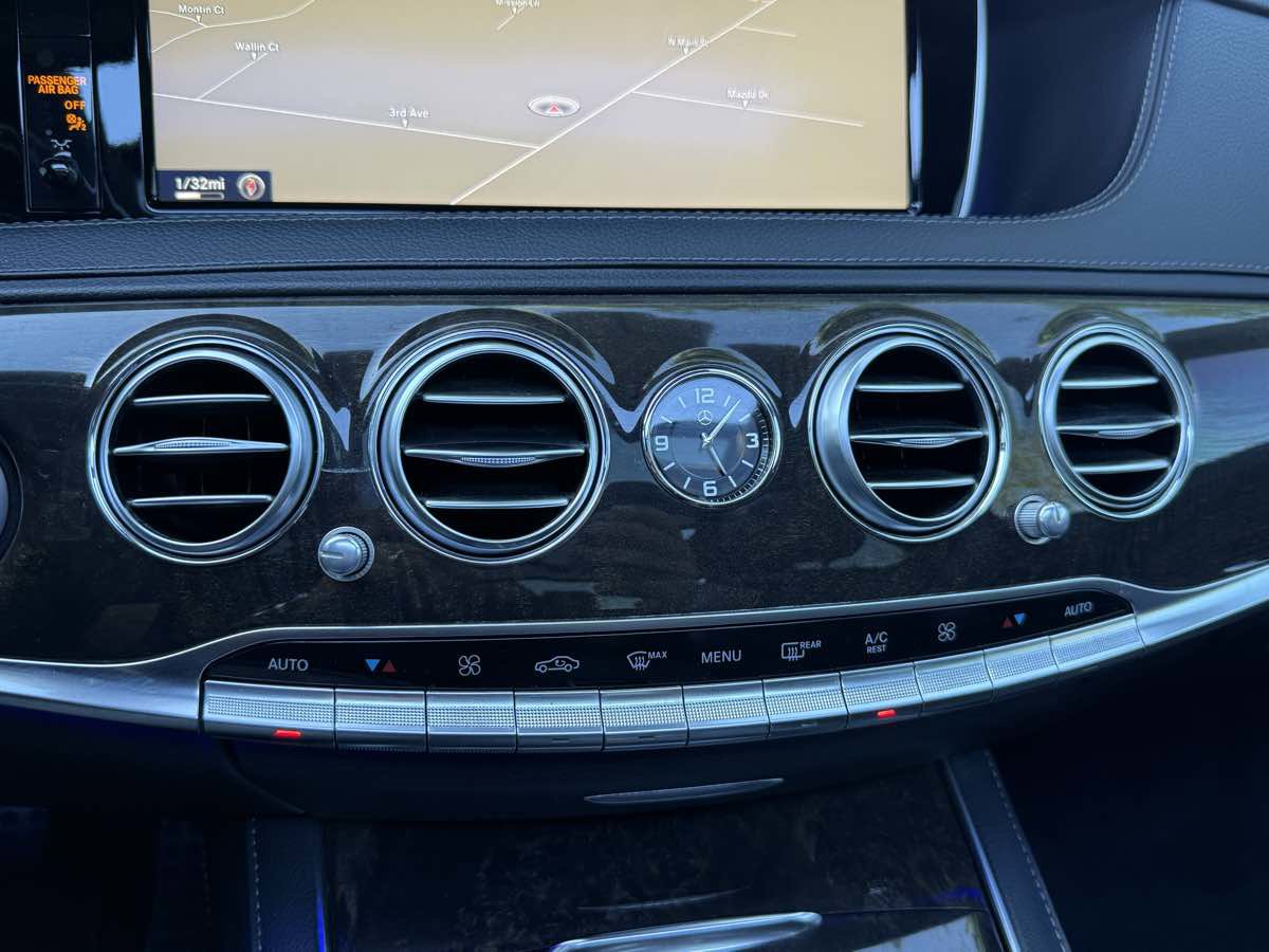 Used 2015 Mercedes-Benz S 550 Sedan image 27