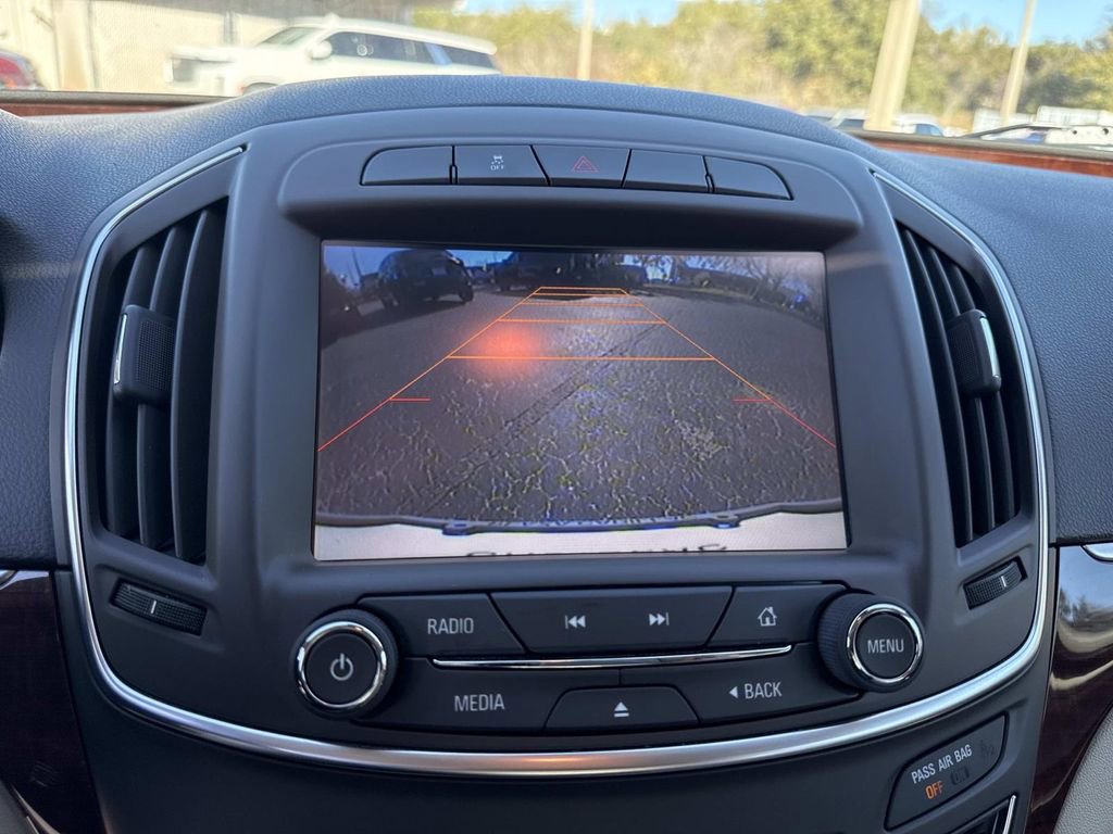 Used 2015 Buick Regal image 24