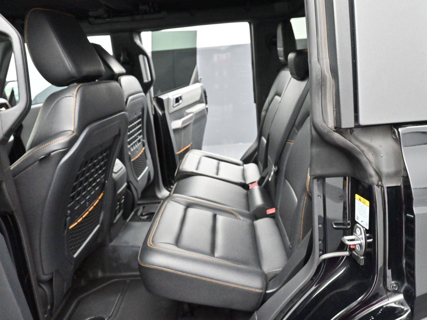 Used 2023 Ford Bronco Badlands image 30