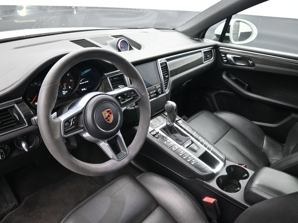 Used 2018 Porsche Macan GTS w/ Premium Package Plus AWD/4WD image 19