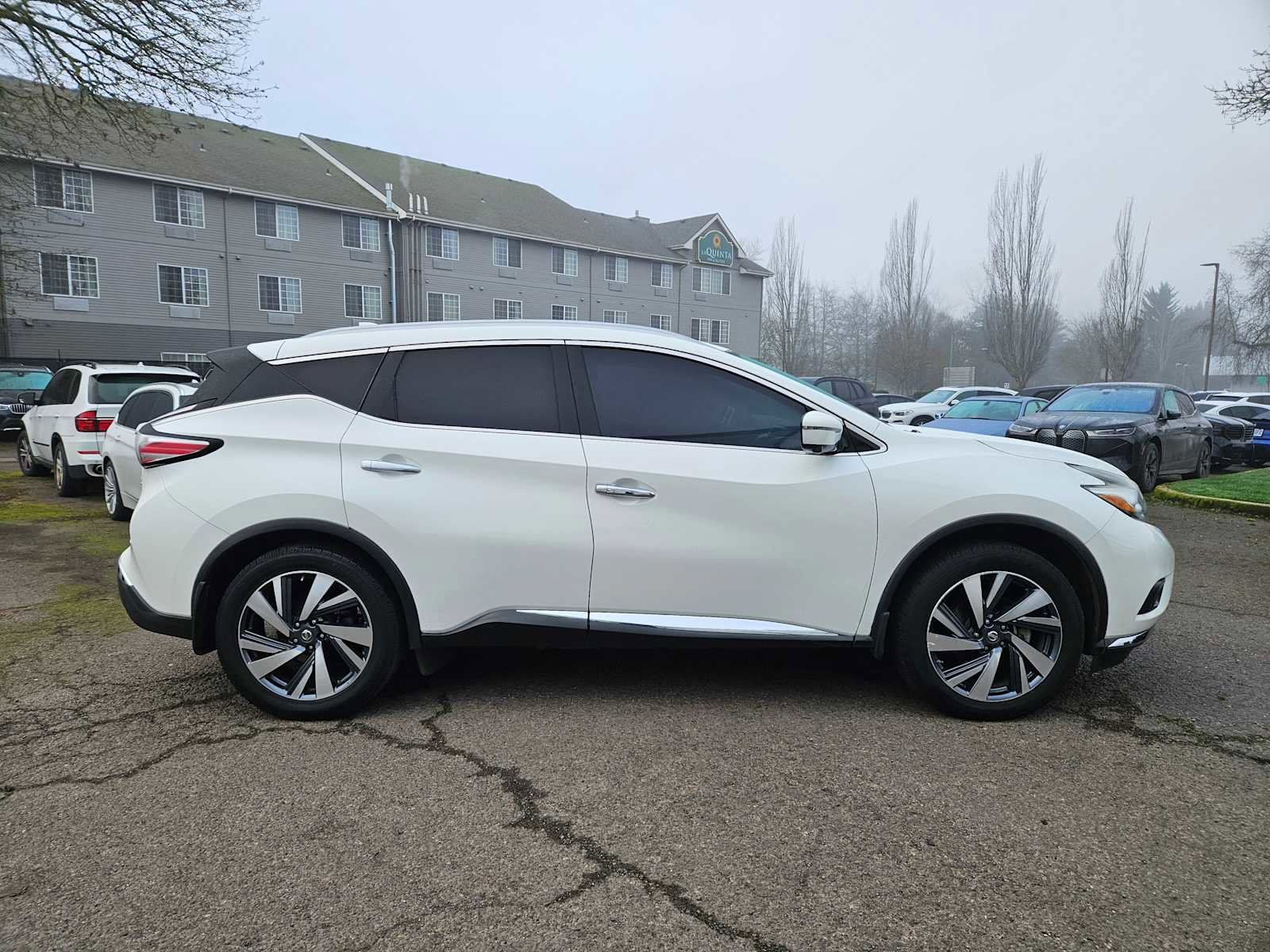 Used 2016 Nissan Murano Platinum image 2