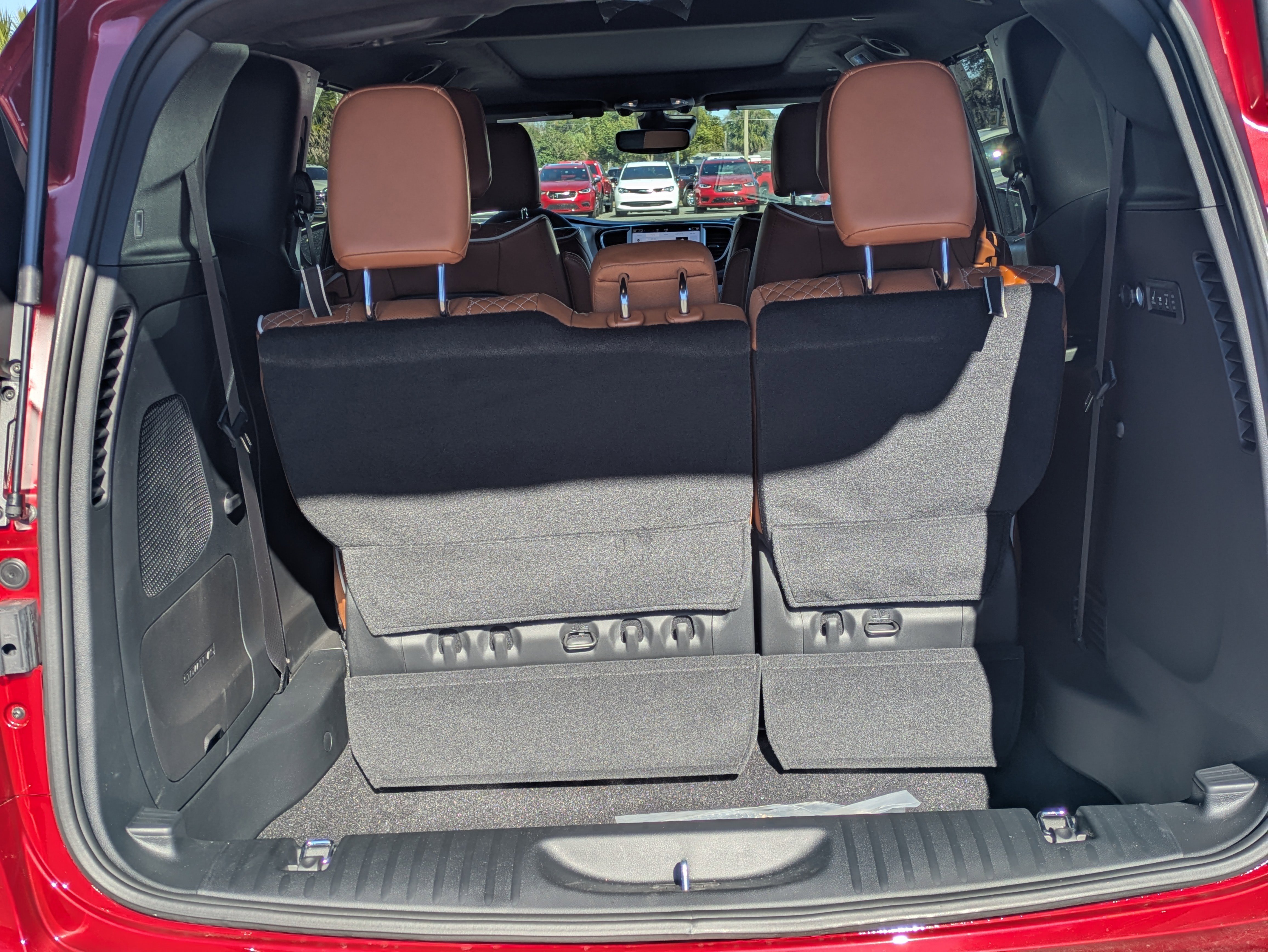 New 2026 Chrysler Pacifica Pinnacle w/ Trailer Tow Group image 13