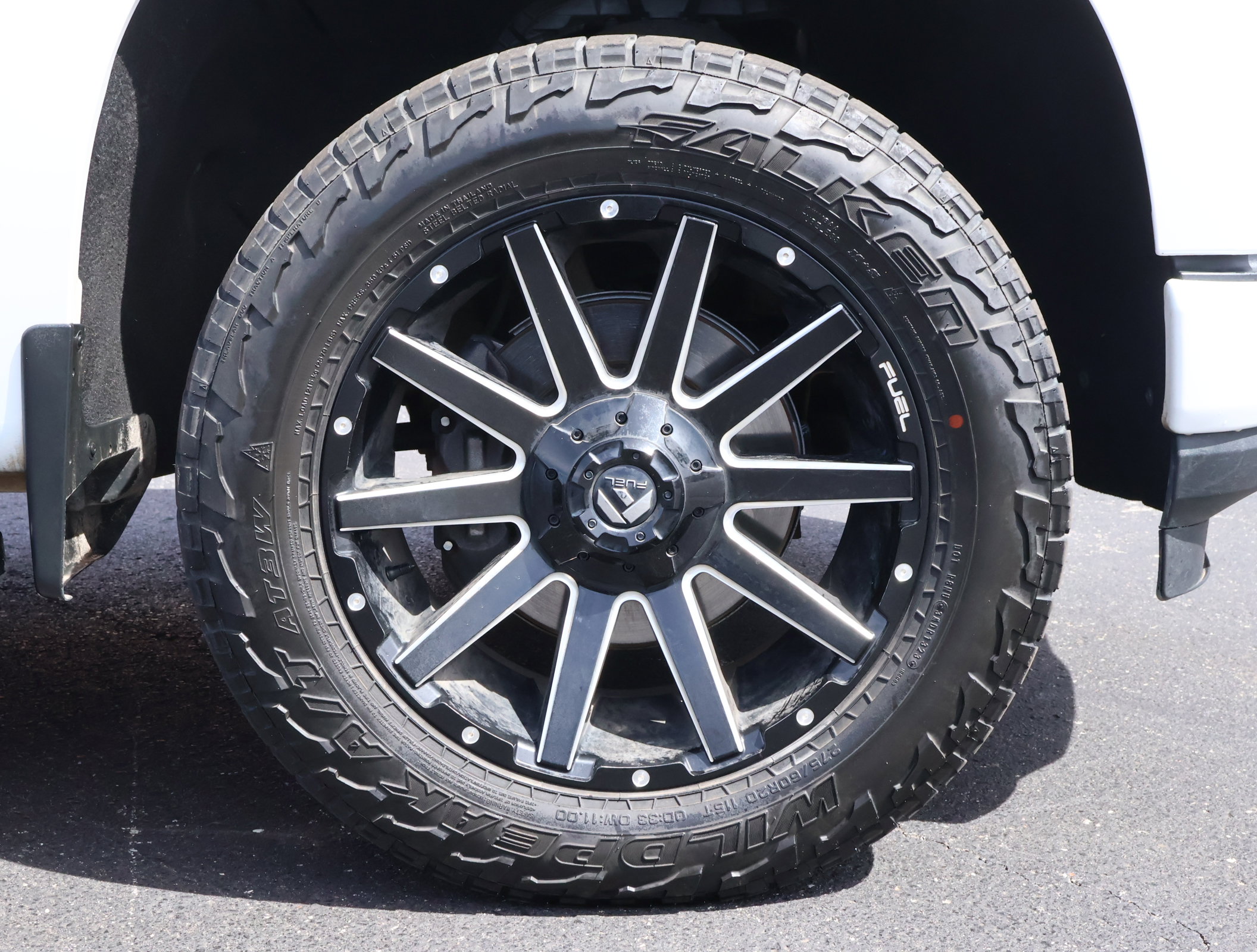 Used 2019 Chevrolet Silverado 1500 High Country w/ Technology Package image 29