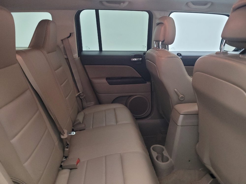 Used 2017 Jeep Patriot High Altitude AWD/4WD image 19