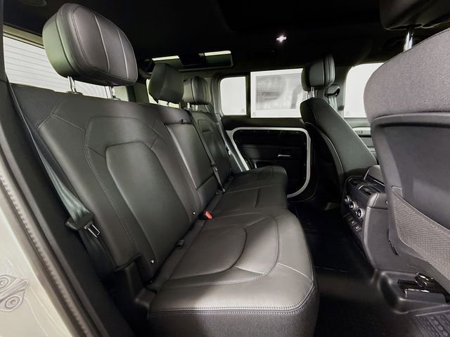 Certified 2025 Land Rover Defender 110 V8 image 29
