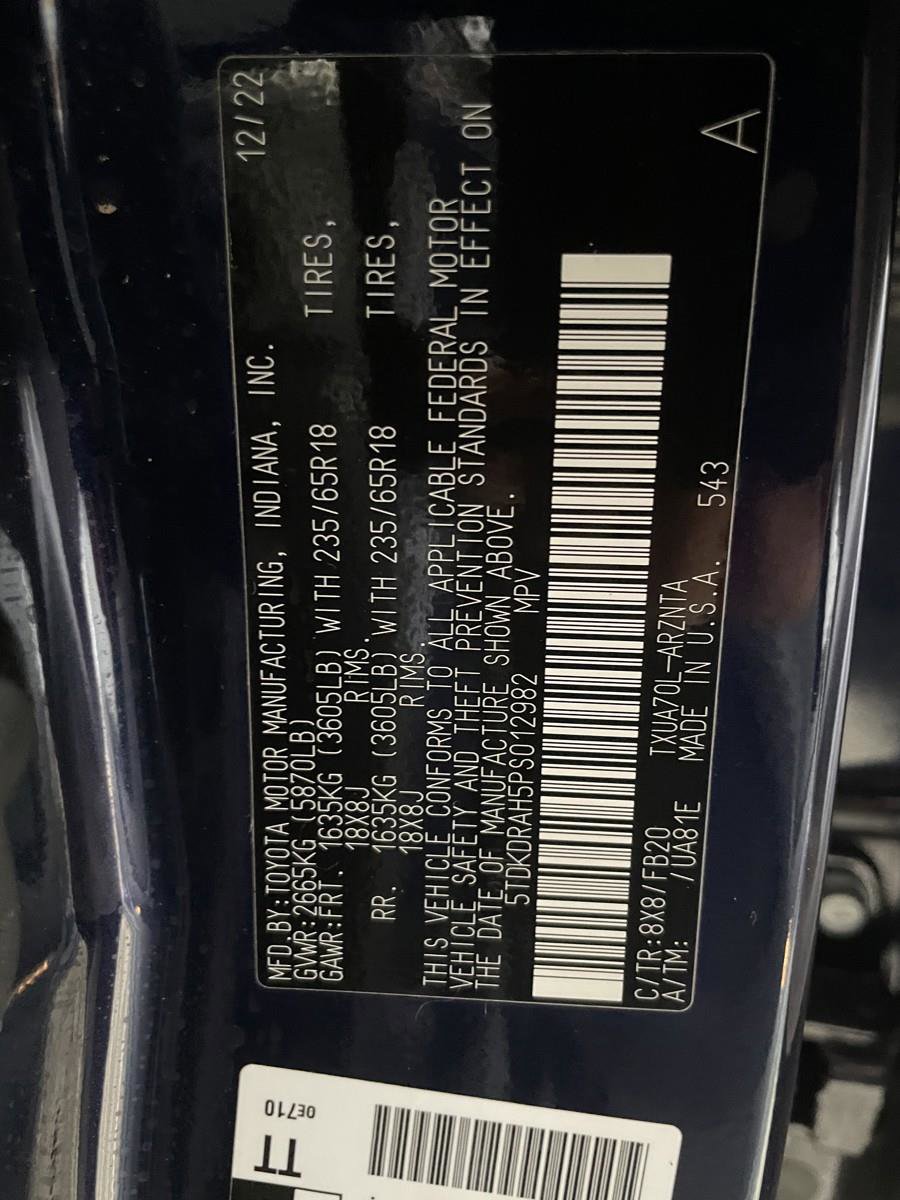 Used 2023 Toyota Highlander LE image 49