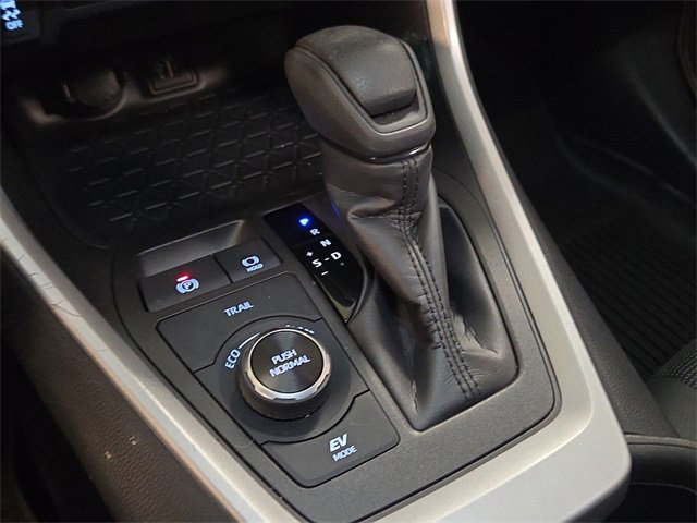 Used 2024 Toyota RAV4 LE image 19