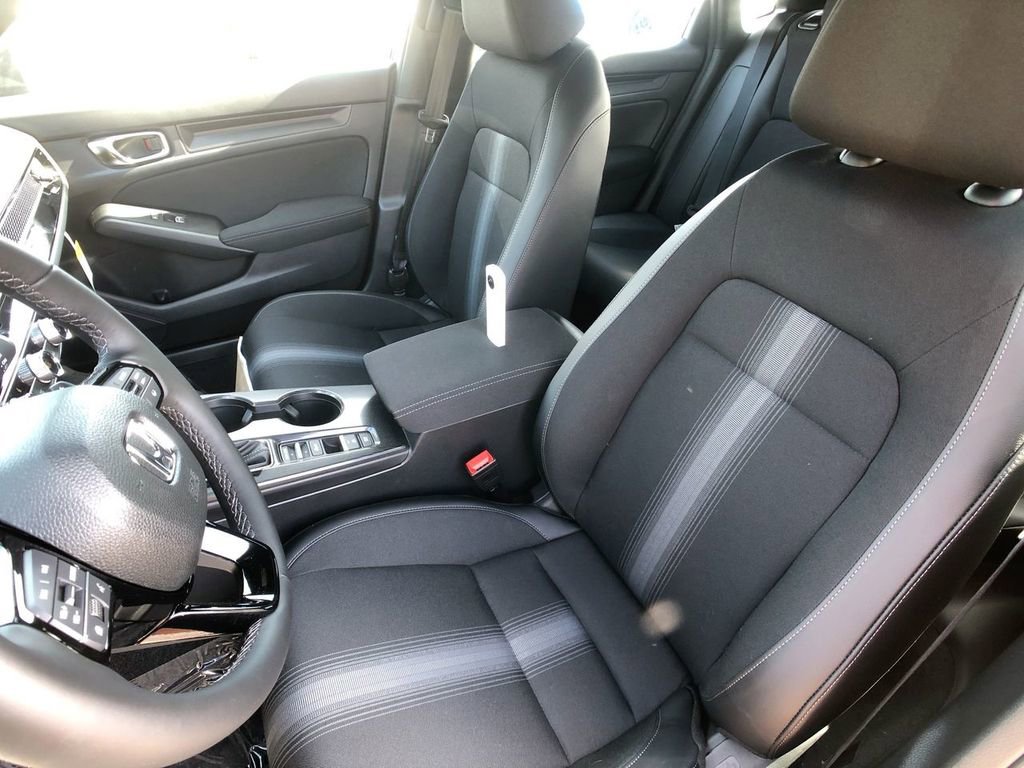 Used 2025 Honda Civic Sport image 11