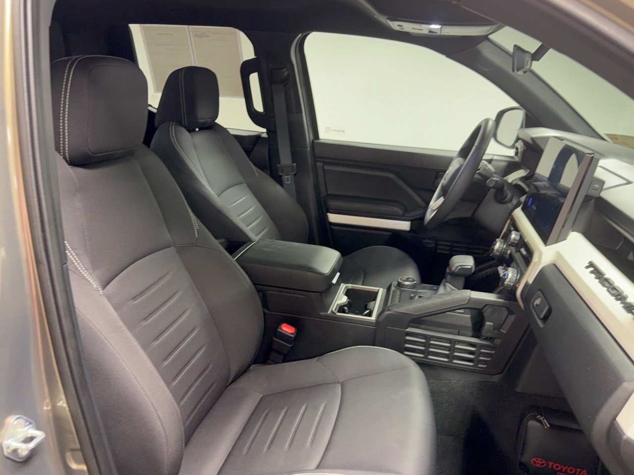Used 2024 Toyota Tacoma TRD Sport RWD image 30