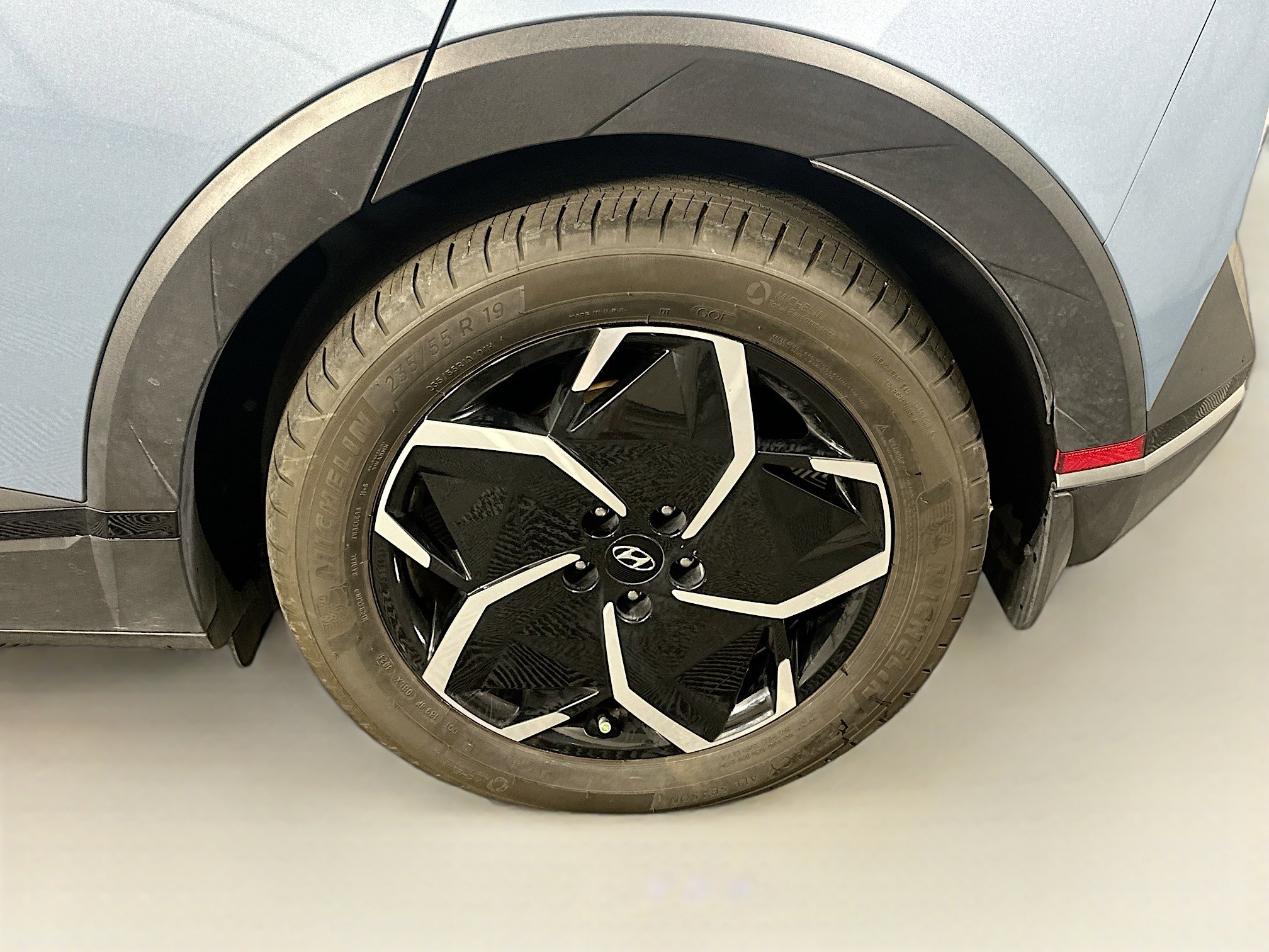 Used 2024 Hyundai Ioniq 5 SEL image 11