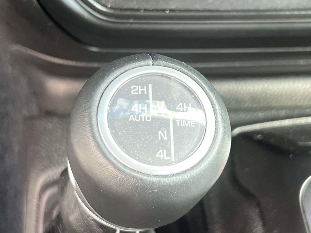 Used 2023 Jeep Wrangler Unlimited Sahara w/ Cold Weather Group image 33