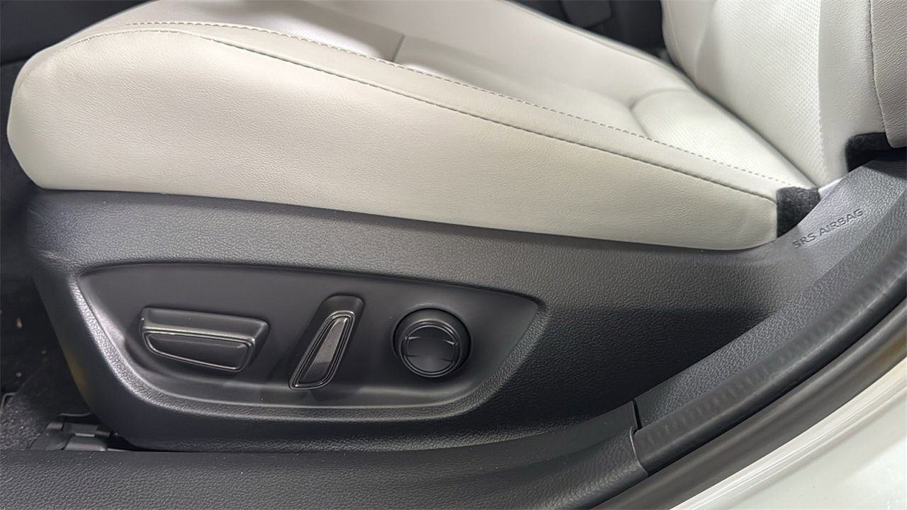 New 2026 Toyota Prius XLE image 14