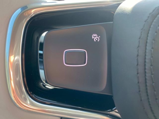 New 2026 Lincoln Navigator L Black Label AWD/4WD image 16