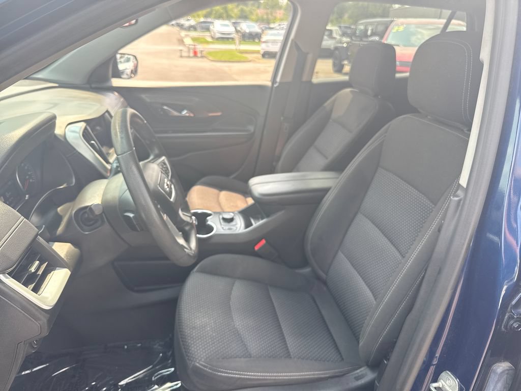 Used 2023 GMC Terrain SLE w/ Driver Convenience Package AWD/4WD image 13