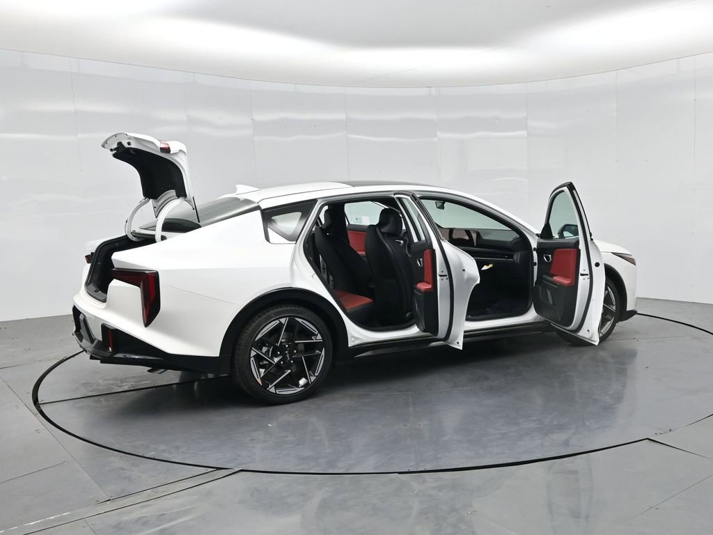 New 2026 Kia K4 GT-Line Turbo FWD image 4