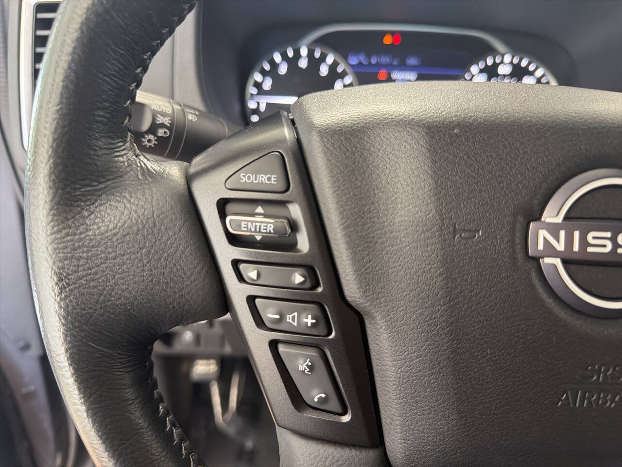 Used 2023 Nissan Frontier SV w/ SV Convenience Package AWD/4WD image 19