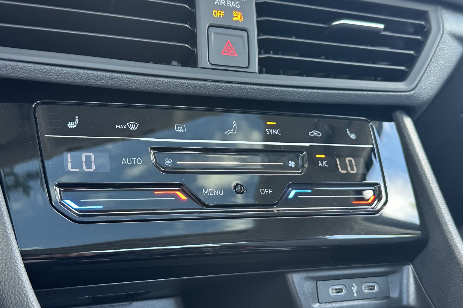 New 2026 Volkswagen Jetta SE FWD image 19