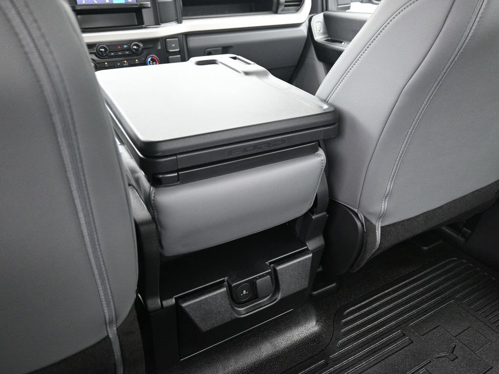 New 2026 Ford F350 XL w/ FX4 Off-Road Package AWD/4WD image 15