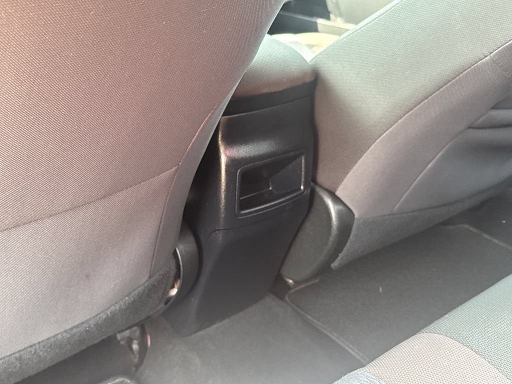 Used 2018 Toyota Corolla LE FWD image 36