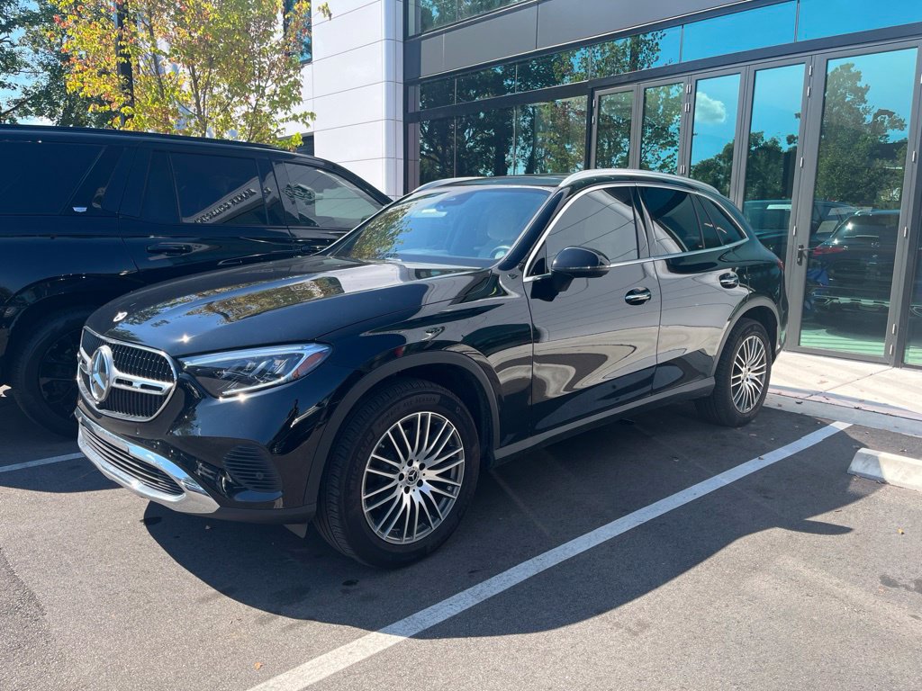 Certified 2024 Mercedes-Benz GLC 300 4MATIC image 2